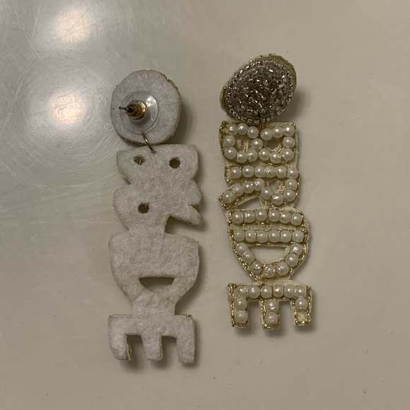 Bride Earrings - Picture 2 of 3